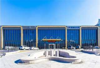 城市柏油公路施工团队